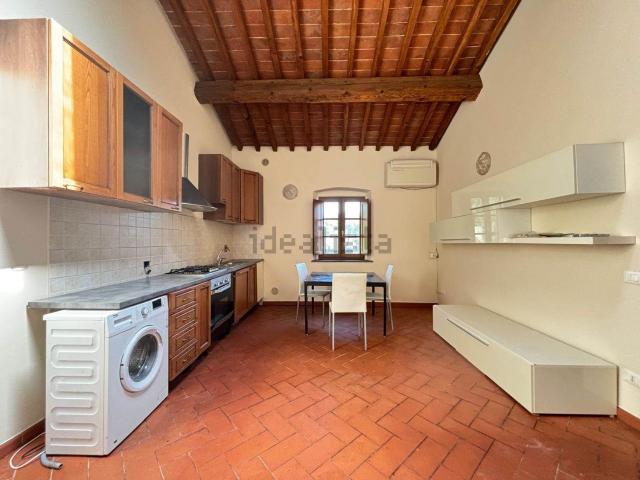 Appartamento in vendita a Mezzana, Prato