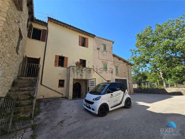 Appartamento in vendita a Foligno, Umbria