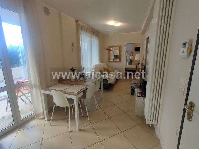 Appartamento in vendita a Pesaro, Pesaro E Urbino