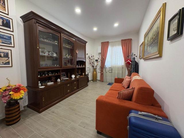 Appartamento in vendita a Riposto, Catania