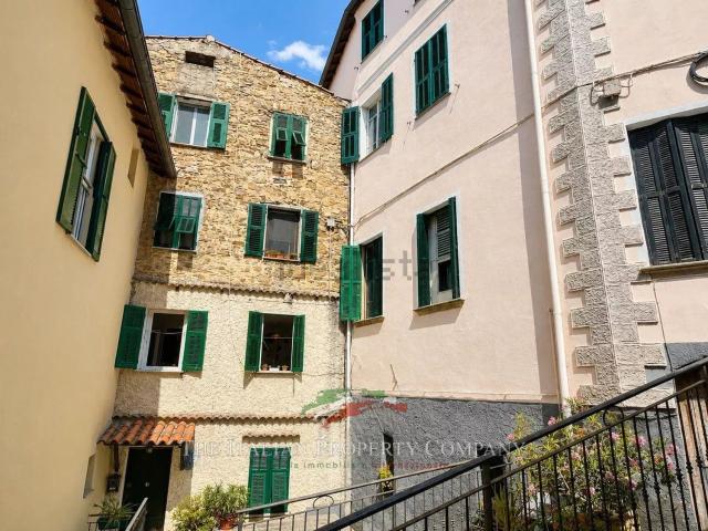 Appartamento in vendita a Perinaldo, Liguria