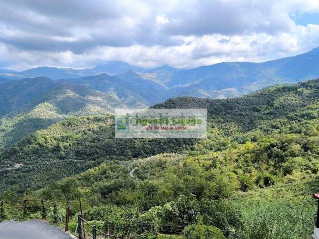 Appartamento in vendita a Perinaldo, Provincia di Imperia