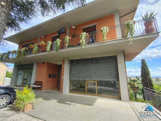 Appartamento in vendita a Montefalco, Umbria