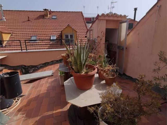 Appartamento in vendita a Finalmarina, Finale Ligure