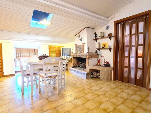 Appartamento in vendita a Venturina Terme, Campiglia Marittima