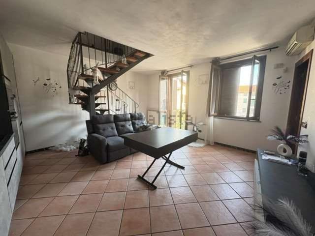 Appartamento in vendita a Cameri, Novara