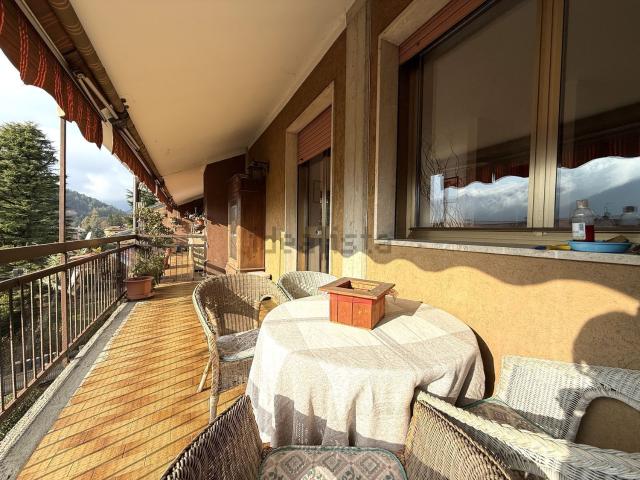 Appartamento in vendita a Clusone, Lombardia