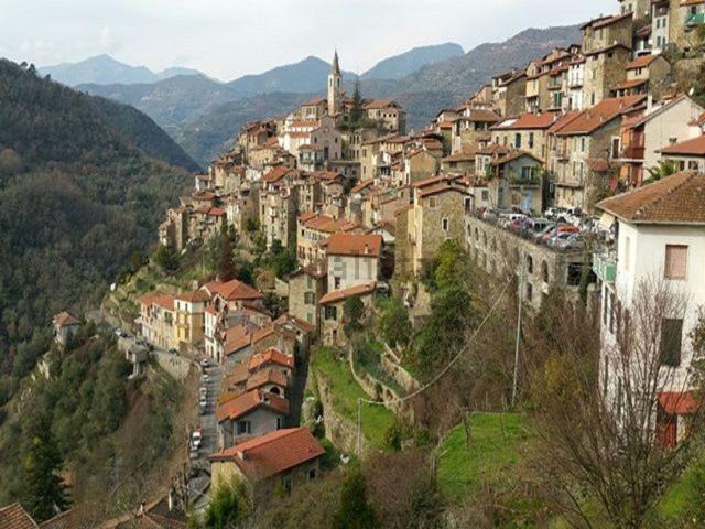 Appartamento in vendita a Apricale, Liguria