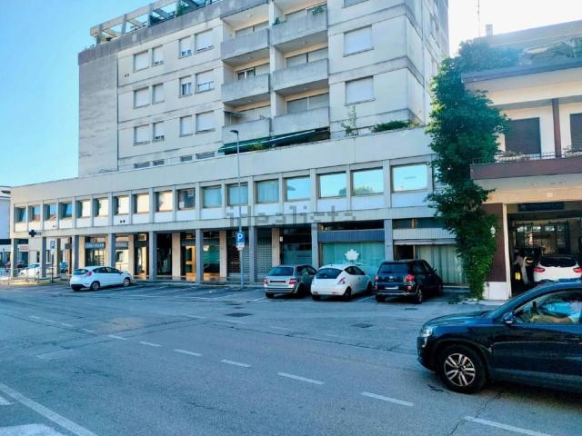 Appartamento in vendita a Arba, Friuli-Venezia Giulia