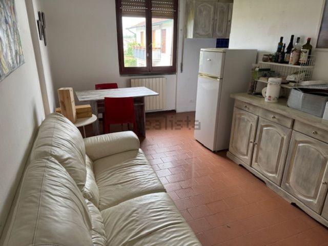 Appartamento in vendita a Montignoso, Toscana
