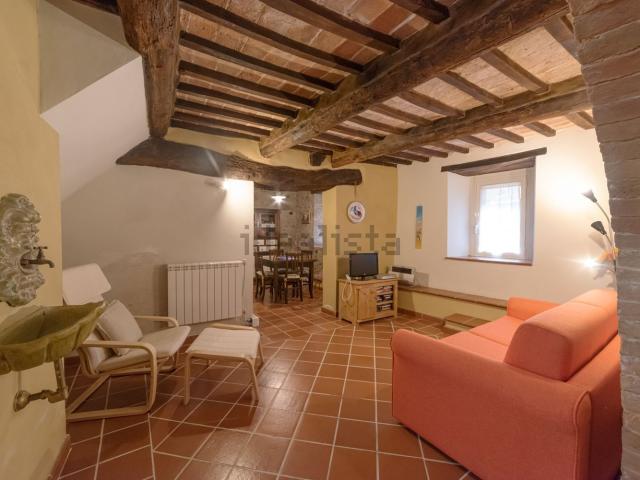 Appartamento in vendita a Montalcino, Toscana