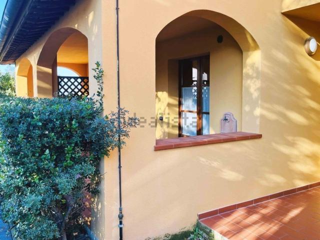 Appartamento in vendita a Scarlino, Toscana