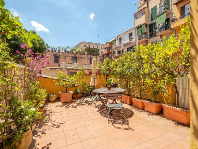 Appartamento in vendita a Municipio Roma I, Roma Capitale