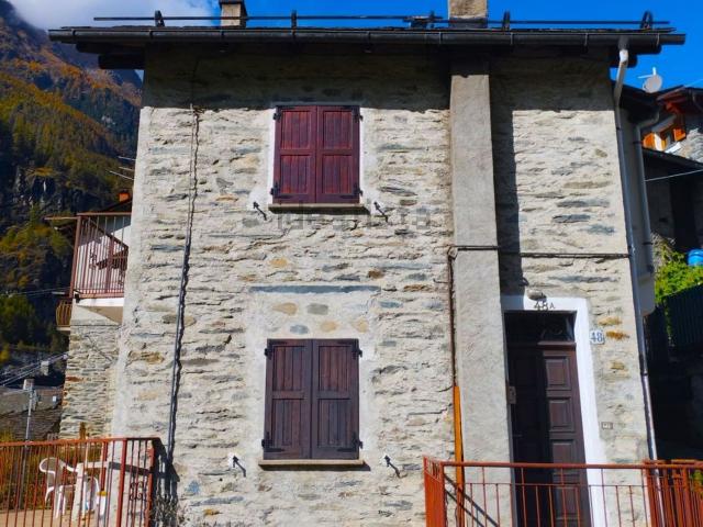 Appartamento in vendita a Chiesa In Valmalenco, Lombardia