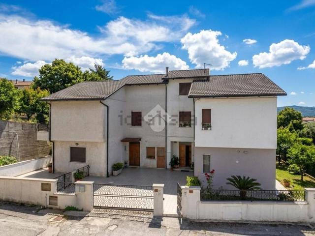Appartamento in vendita a Roseto Degli Abruzzi, Abruzzo