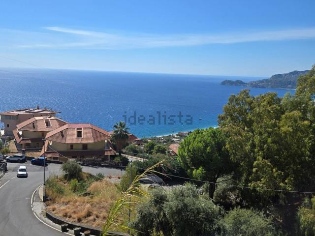 Appartamento in vendita a Letojanni, Sicilia
