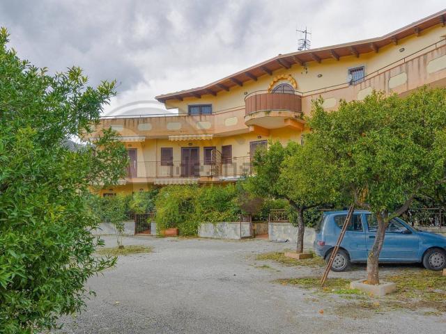 Appartamento in vendita a Castellabate, Laureana Cilento