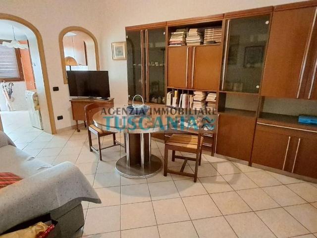 Appartamento in vendita a Cecina, Livorno