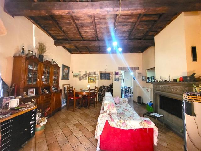 Appartamento in vendita a Maregnano, Vignanello