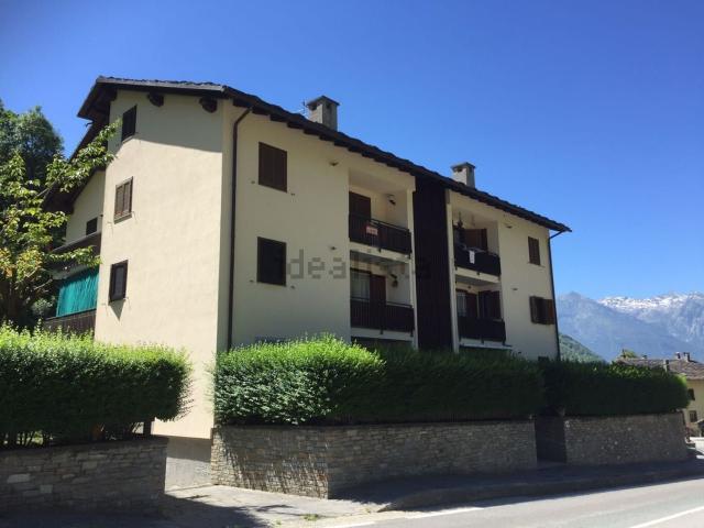 Appartamento in vendita a Lillianes, Aosta