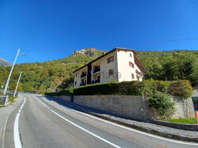 Appartamento in vendita a Lillianes, Aosta