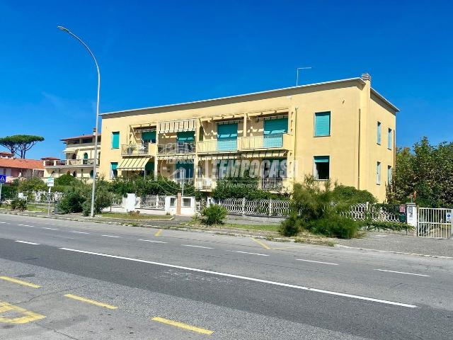 Appartamento in vendita a Marina di Massa, Marina Di Massa