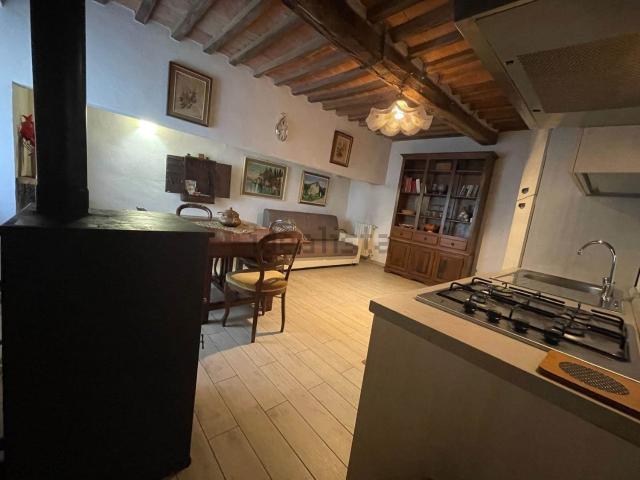 Appartamento in vendita a Sassetta, Toscana