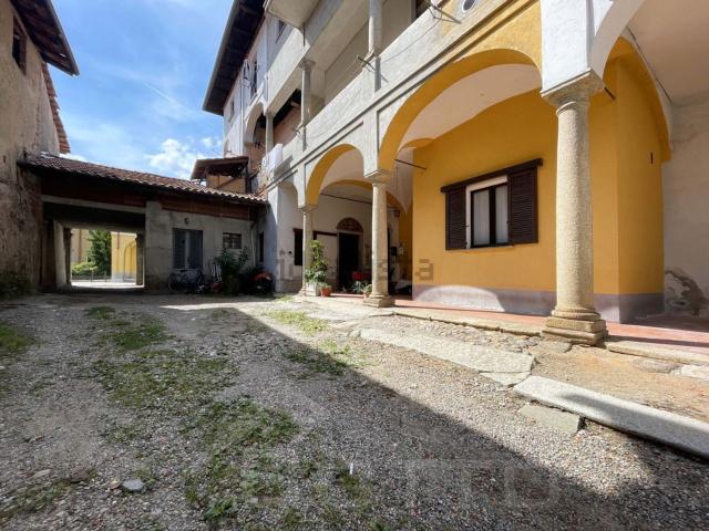 Appartamento in vendita a Gargallo, Novara