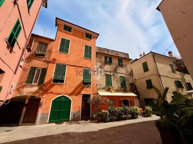 Appartamento in vendita a Albenga, Liguria