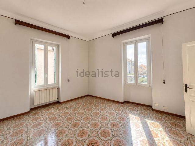 Appartamento in vendita a Imperia, Liguria