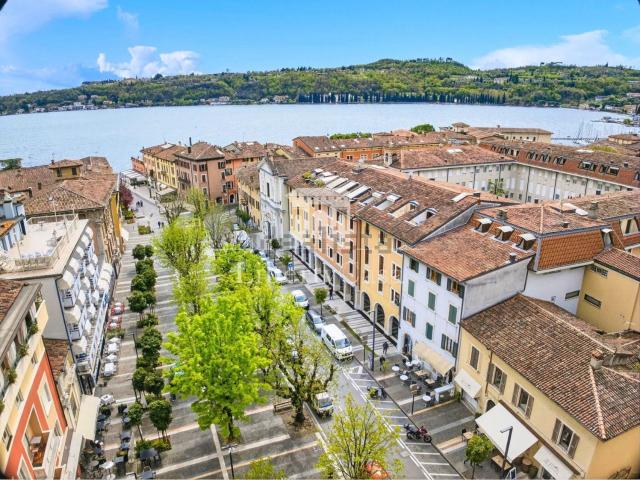 Appartamento in vendita a Comunità Montana Parco Alto Garda bresciano, Salò