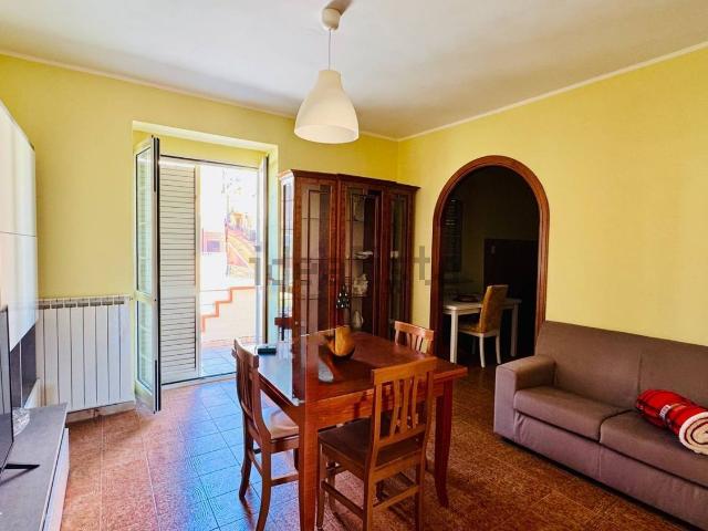 Appartamento in vendita a Ceppaloni, Campania