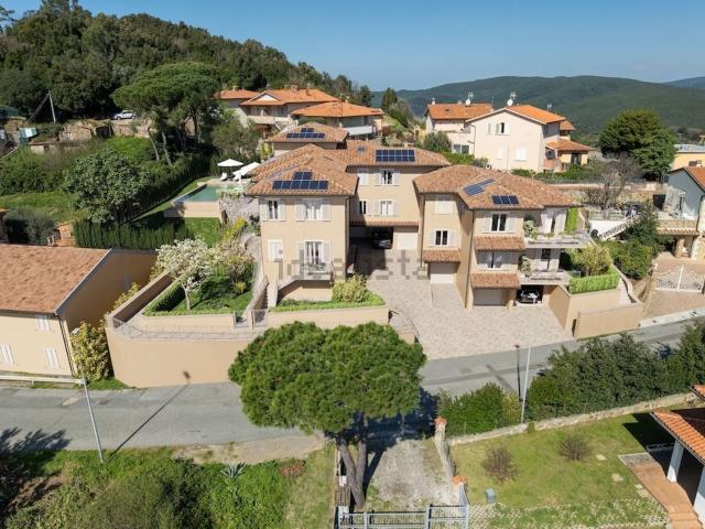 Attico in vendita a Rosignano Marittimo, Toscana