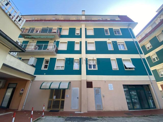 Appartamento in vendita a Marina di Montemarciano, Montemarciano