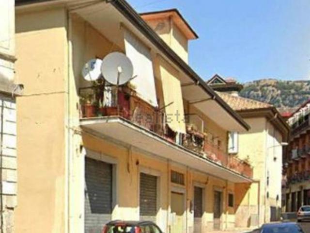 Appartamento in vendita a Solofra, Campania