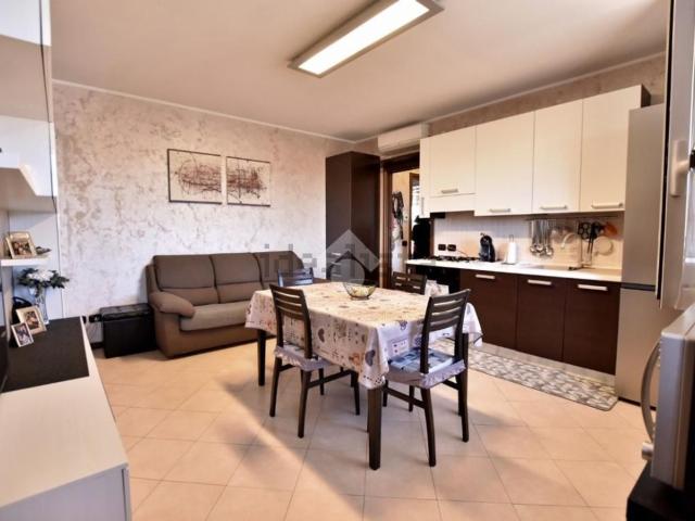 Appartamento in vendita a Vignate, Milano