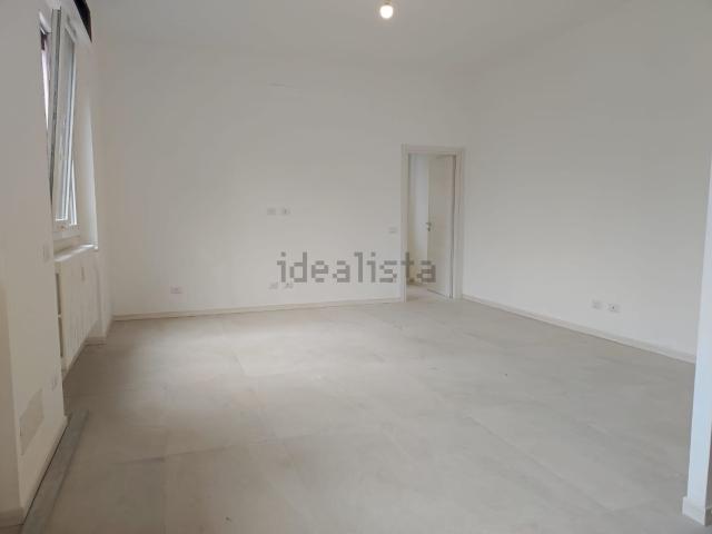 Appartamento in vendita a Oltresempione, Legnano