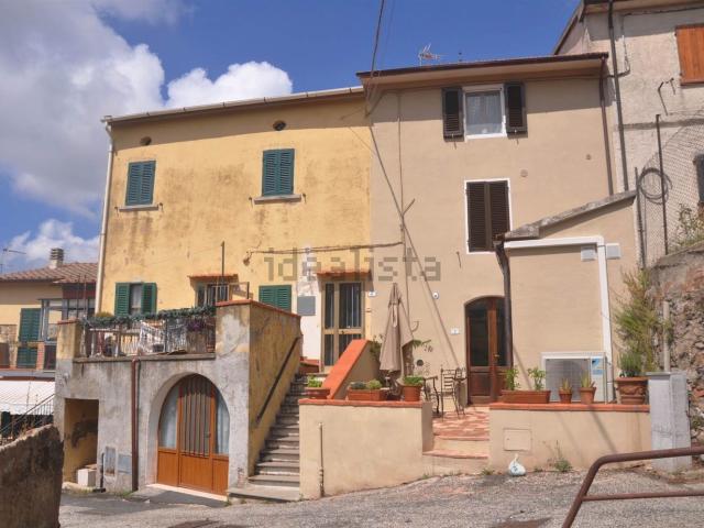 Appartamento in vendita a Castellina Marittima, Toscana