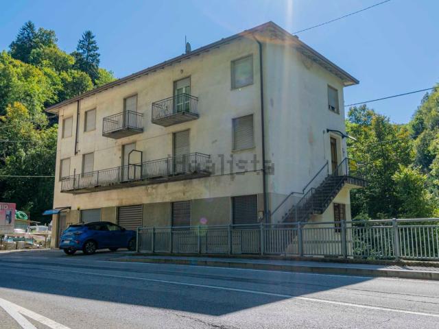 Appartamento in vendita a Comunità Montana della Valle Brembana, Algua
