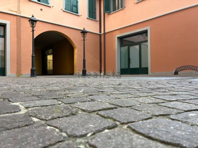 Appartamento in vendita a Treviglio, Lombardia