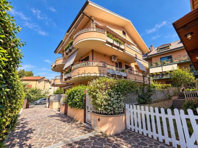 Appartamento in vendita a Grottaferrata, Roma Capitale