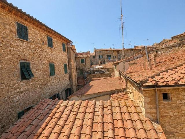Appartamento in vendita a Campiglia Marittima, Livorno