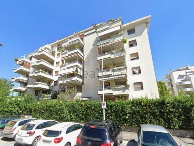 Appartamento in vendita a Prato, Toscana