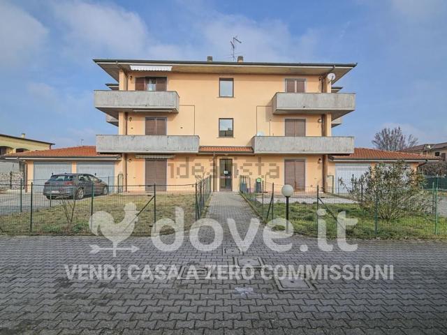 Appartamento in vendita a Roncaro, Pavia
