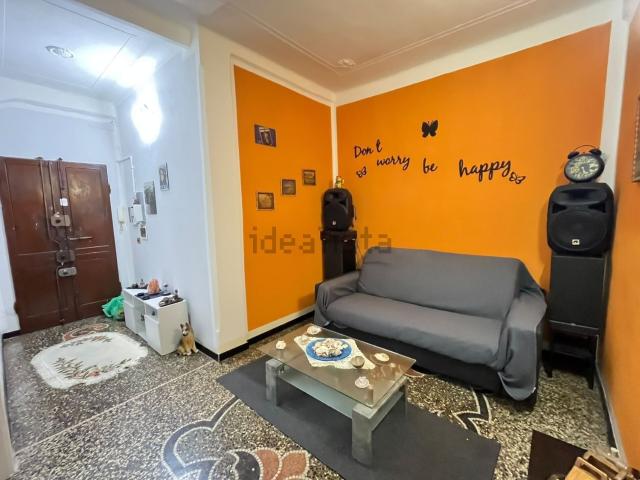 Appartamento in vendita a Bolzaneto, Genova