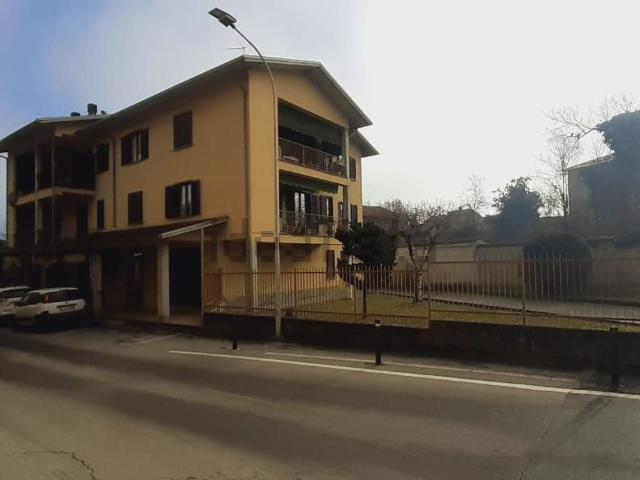 Appartamento in vendita a Rivanazzano, Lombardia