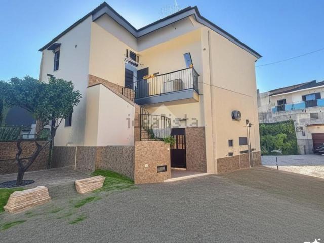 Appartamento in vendita a Arzano, Campania