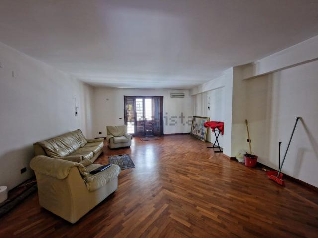 Appartamento in vendita a Giarre, Sicilia