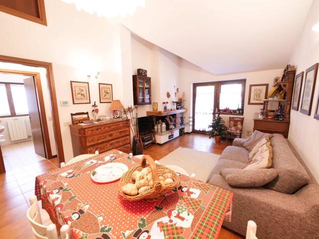 Attico in vendita a Comunità montana della valle Camonica, Corteno Golgi