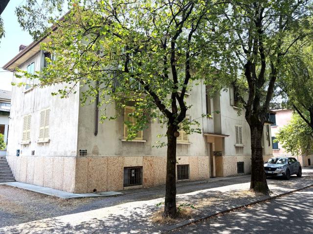 Appartamento in vendita a Sud, Brenzone